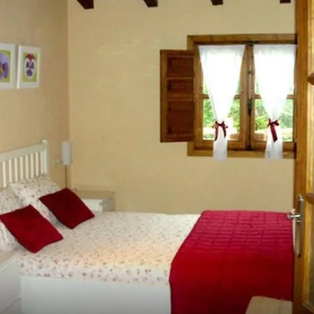 Casa De Aldea Casa Lisan Ferienhaus